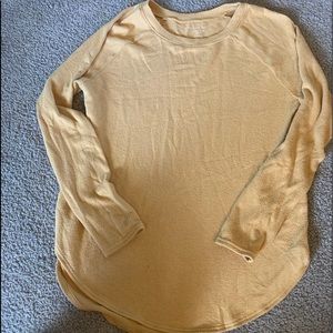 mustard yellow american eagle shirt
